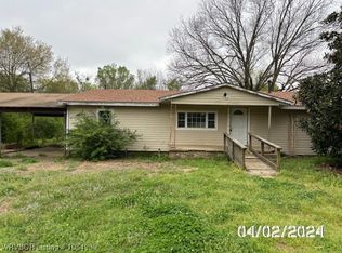 1312 E Highland Ave, Wister, OK 74966