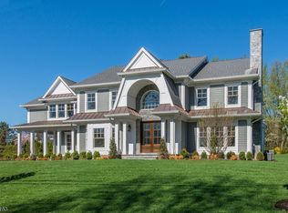 809 Albemarle St, Wyckoff, NJ 07481