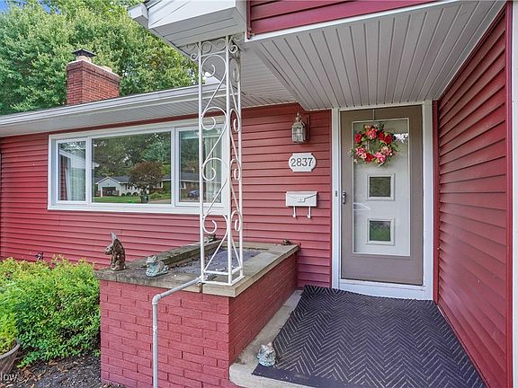 2nd image of 2837 Outlook Dr