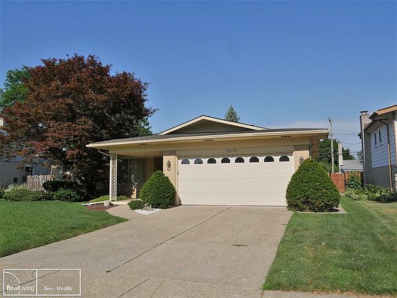 3rd image of 31430 Bretz Dr