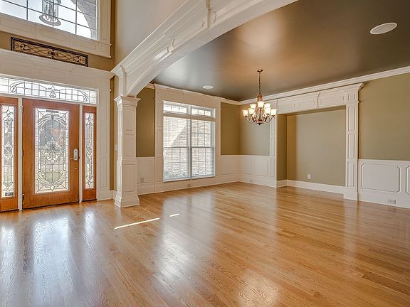3rd image of 3323 Vintage Grove Pkwy