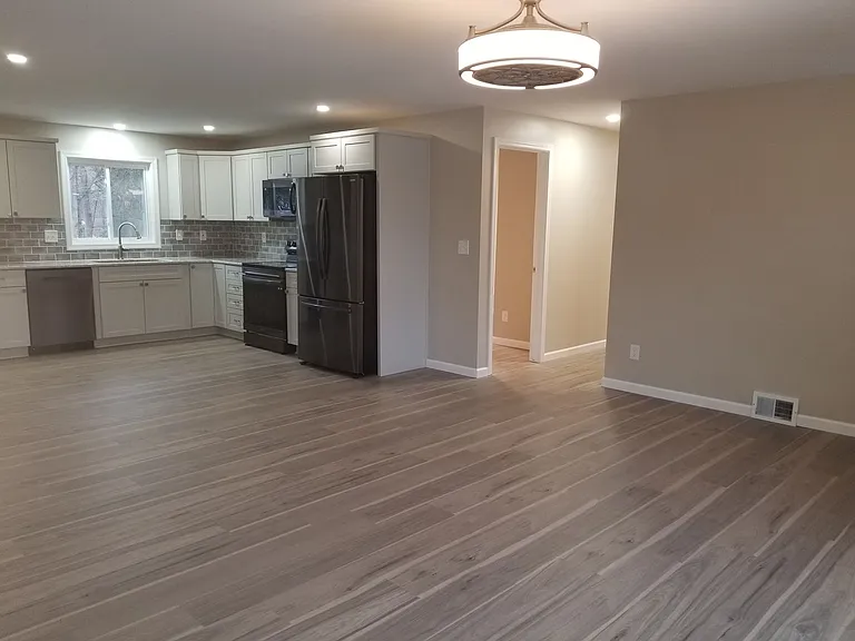 3875 Culver Rd — Photo 2