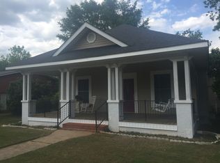 105 King St, New Brockton, AL 36351