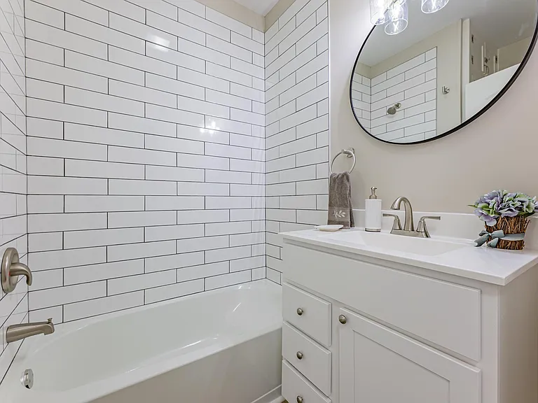2727 Austin Ave — Photo 20
