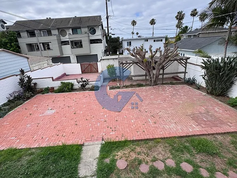 1641 Law St — Photo 14