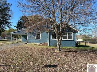 849 S 3rd St, Mayfield, KY 42066