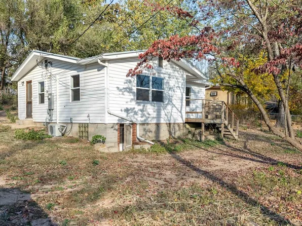 504 N 2nd St, Harrison, AR 72601