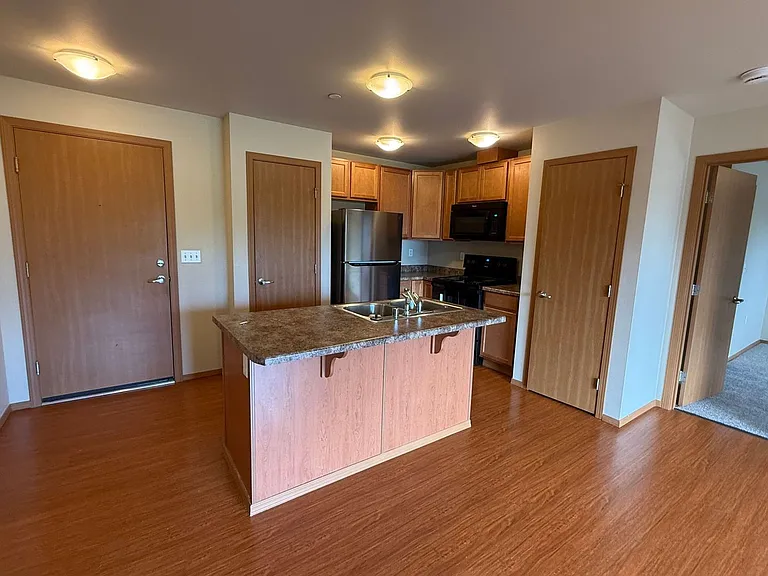DubSea Apartments — Photo 17