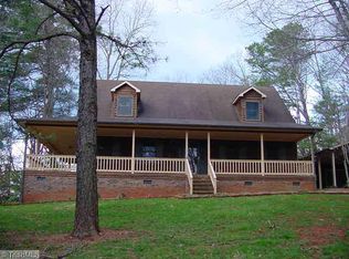 1143 Turkey Ford Rd, Mount Airy, NC 27030