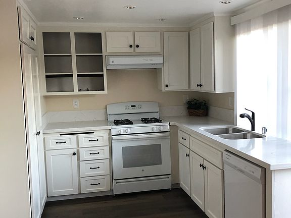 2nd image of 2907 N Cottonwood St Unit 2