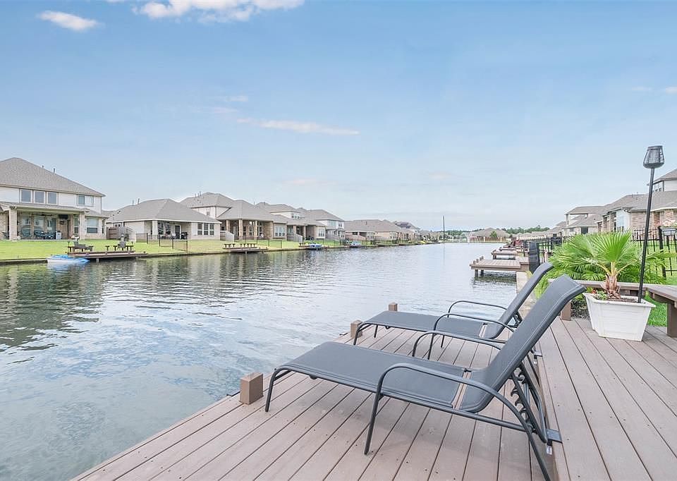 2nd image of 29455 Westhope Dr