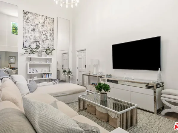 1010 N Curson Ave APT 101, West Hollywood, CA 90046