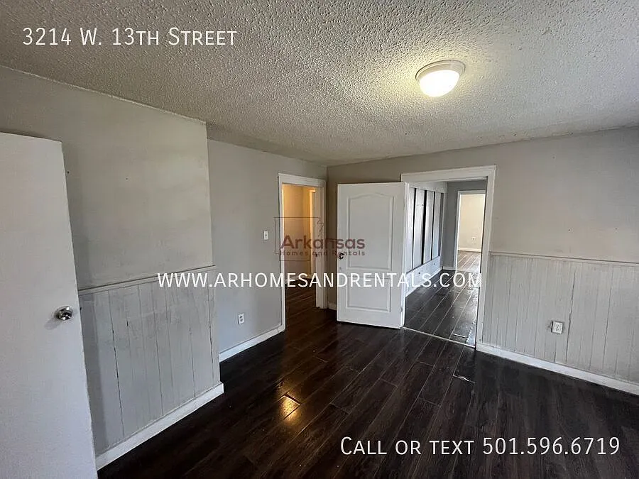 Building Photo - 3214 W 13th St