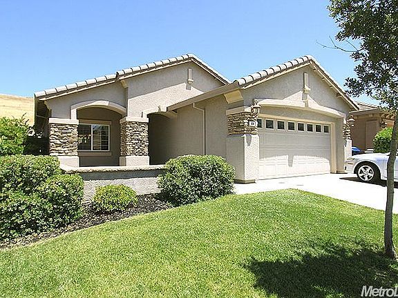 2nd image of 440 Lone Spur Dr