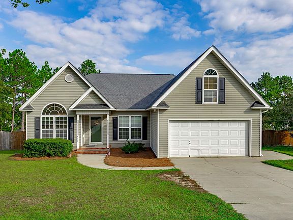 3rd image of 412 Knotts Ct