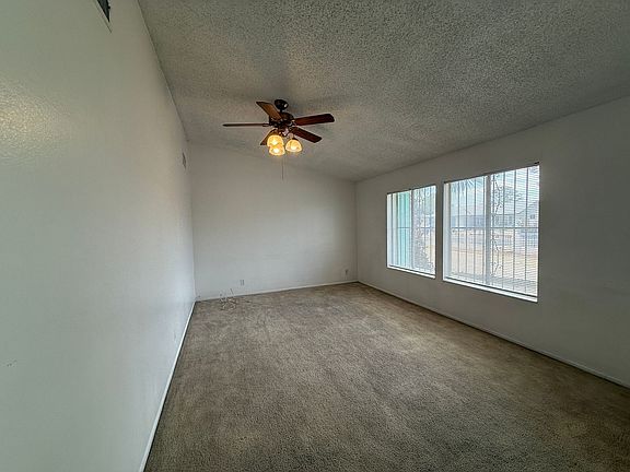 4th image of 2206 Sunnyslope Ave