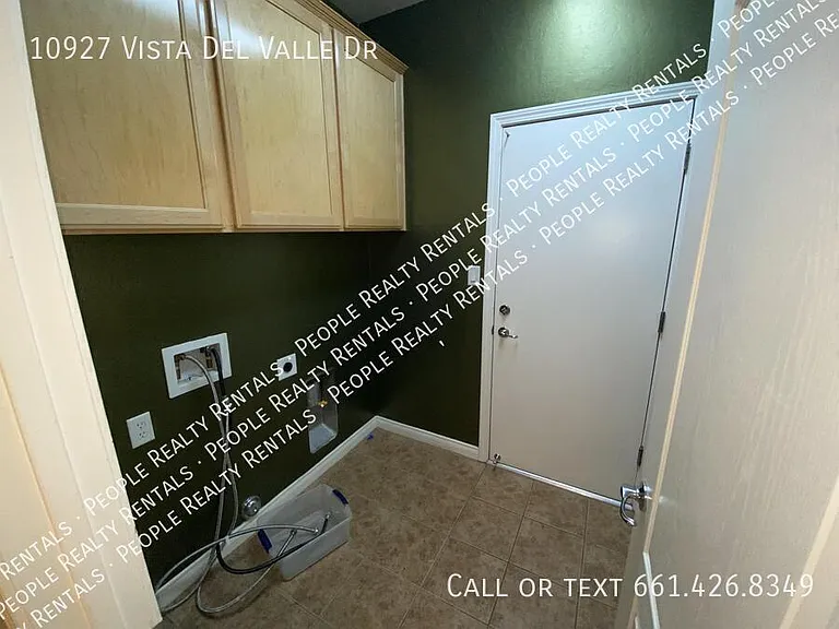 10927 Vista Del Valle Dr — Photo 10