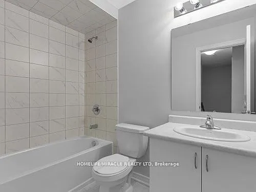 32 Vickers Rd — Photo 23
