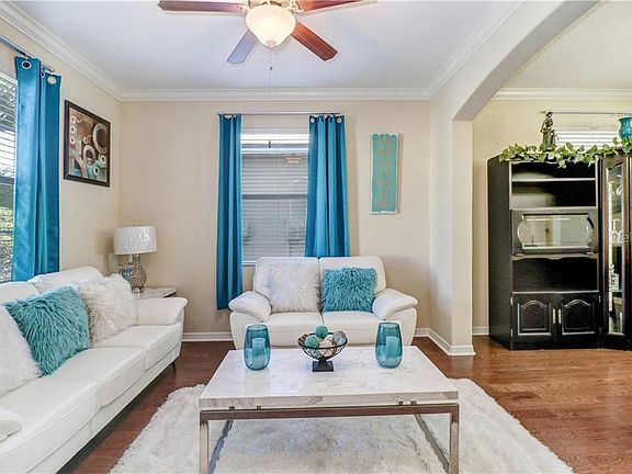3rd image of 521 Vista Ridge Dr