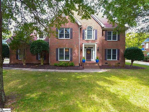 4th image of 207 E Cranberry Ln