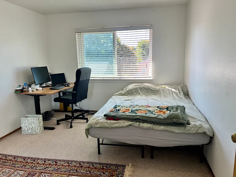 548 Vera Ave #2 — Photo 7
