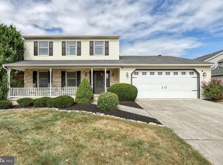 4 Ash Dr, Mechanicsburg, PA 17050