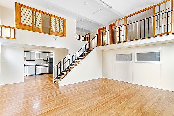 1st image of 305 E 108th St APT 3E