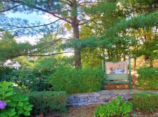 703 Meadowview Dr UNIT 703, East Windsor, CT 06088