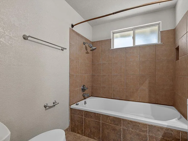 7604 Robalo Rd — Photo 25