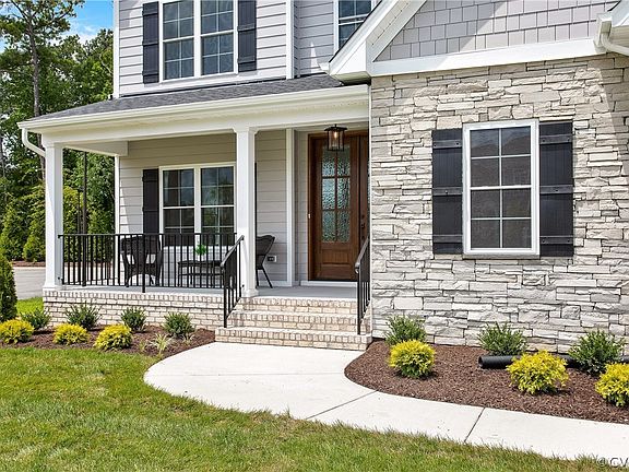 3rd image of 4518 Woodson Hills Way