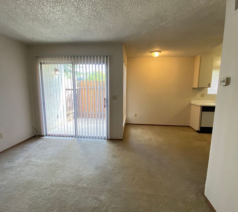 1st image of 2030 20th Ave #2040-11