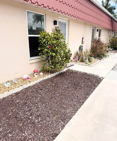 351 Covered Bridge Blvd #B — Photo 3