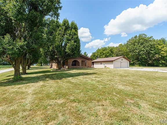 4th image of 7043 Walsh Rd
