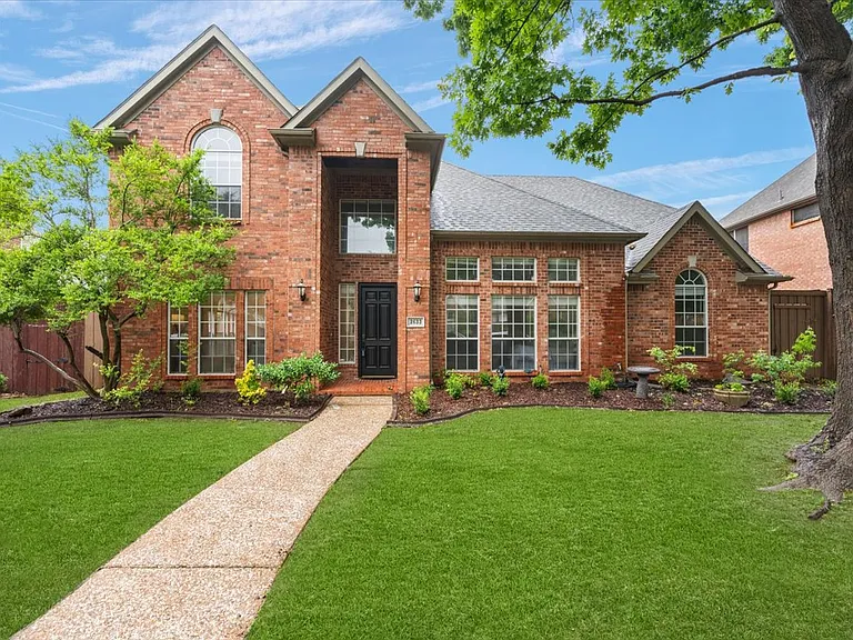 2633 Shadow Hill Ln — Photo 33