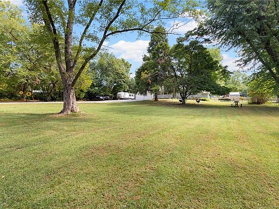 4th image of 3728 S Marshall Ave