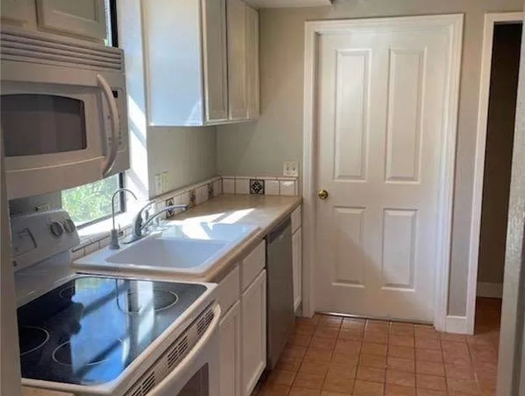 32725 Jerome Rd — Photo 3