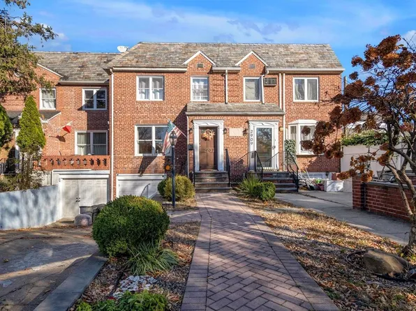 29-07 Utopia Parkway, Flushing, NY 11358