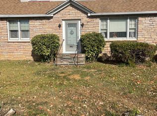 987 Maple Ave, Croydon, PA 19021