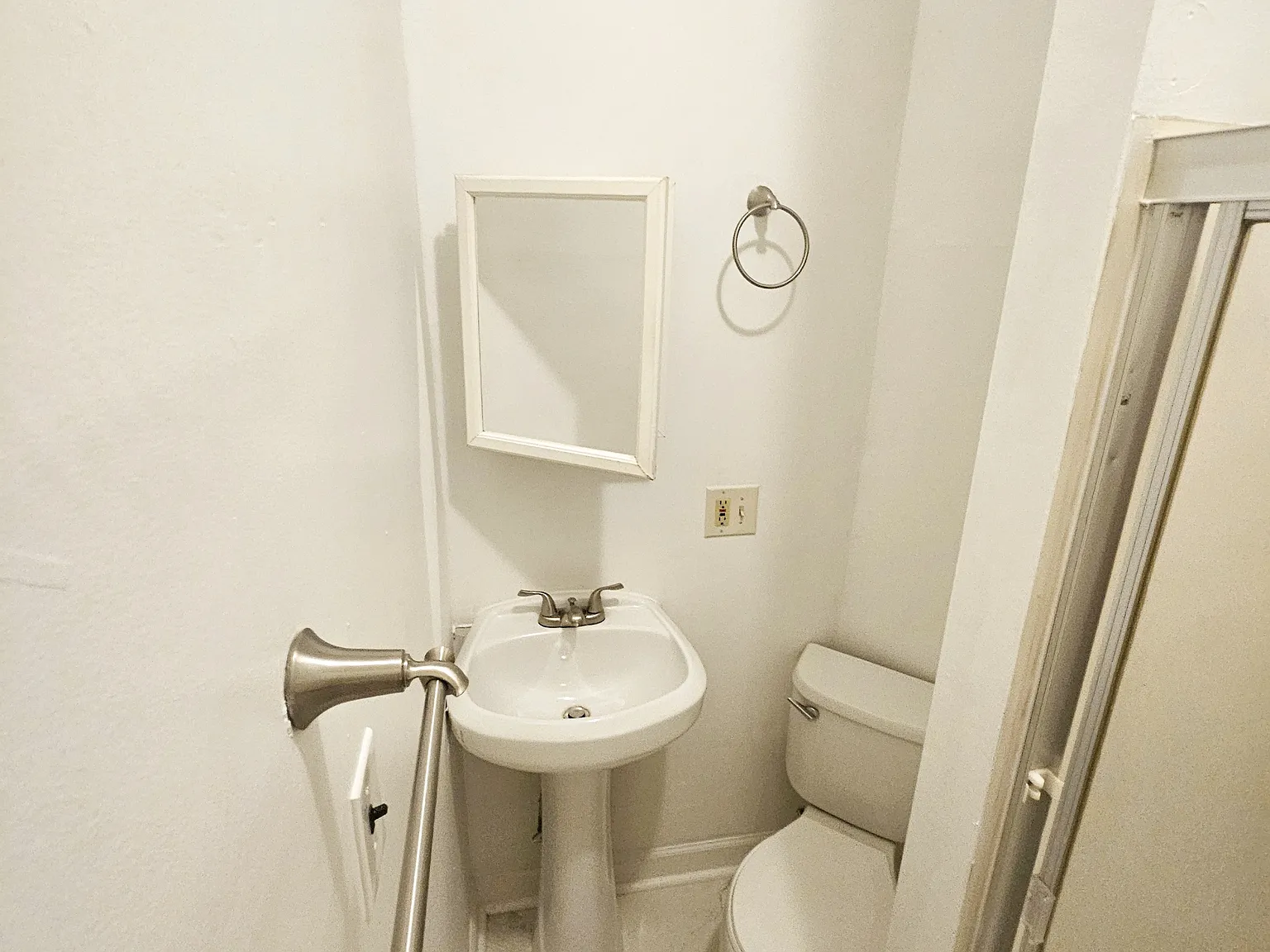2 bed, 900 sqft, $895 — Photo 3