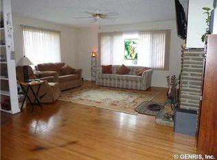 25 Indian Hill Dr, Rochester, NY 14624