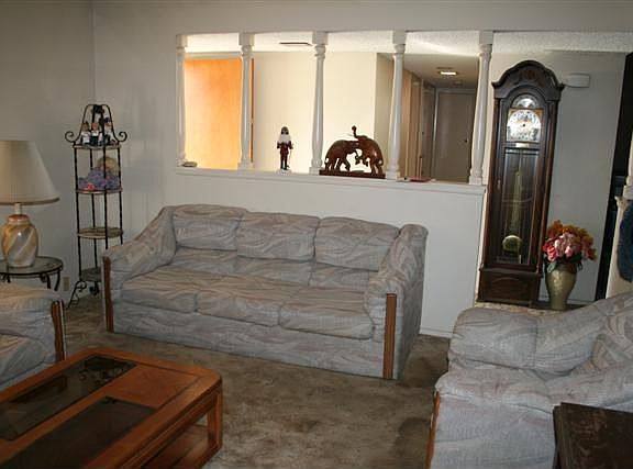 4th image of 808 N Imperial Ave