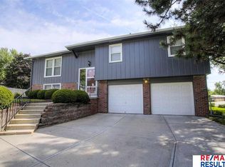 3259 S 128th Cir, Omaha, NE 68144