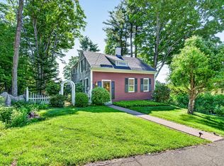 17 S Main St, Petersham, MA 01366