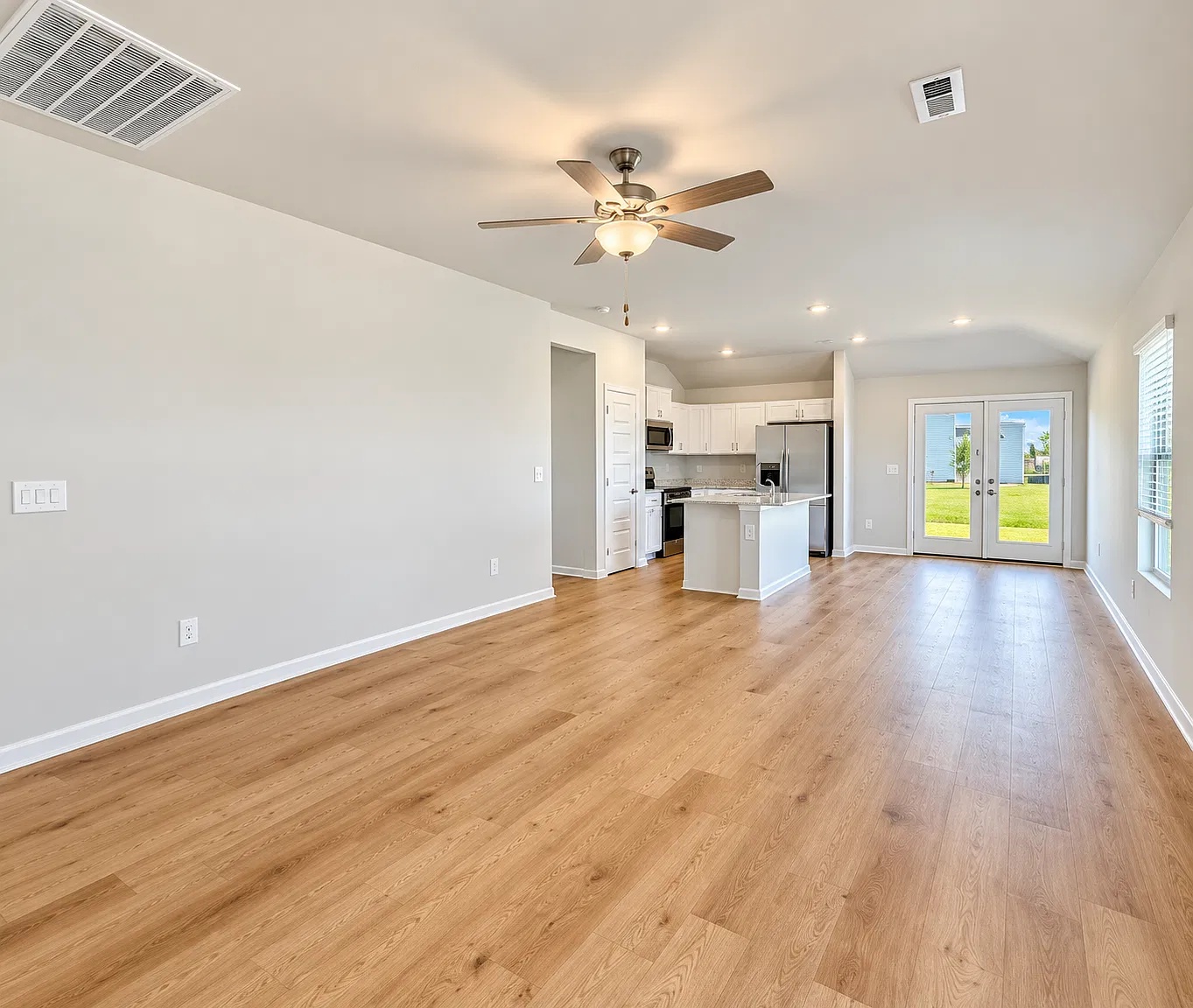 3 bed, 1248 sqft, $1,450 — Photo 3