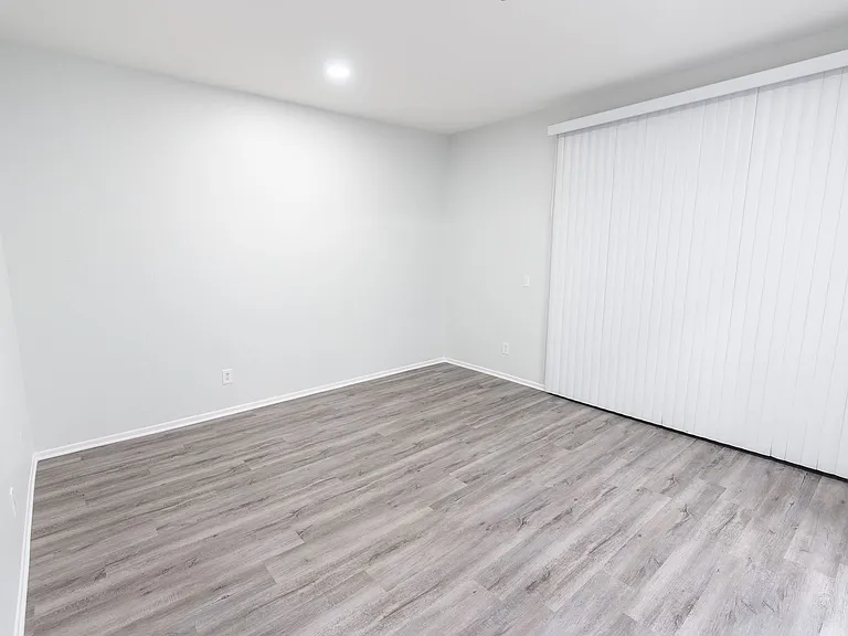 4532 Murietta Ave — Photo 48
