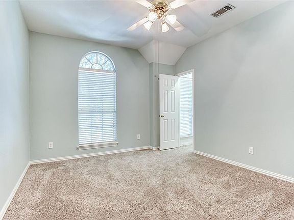 3rd image of 401 Rivercove Dr