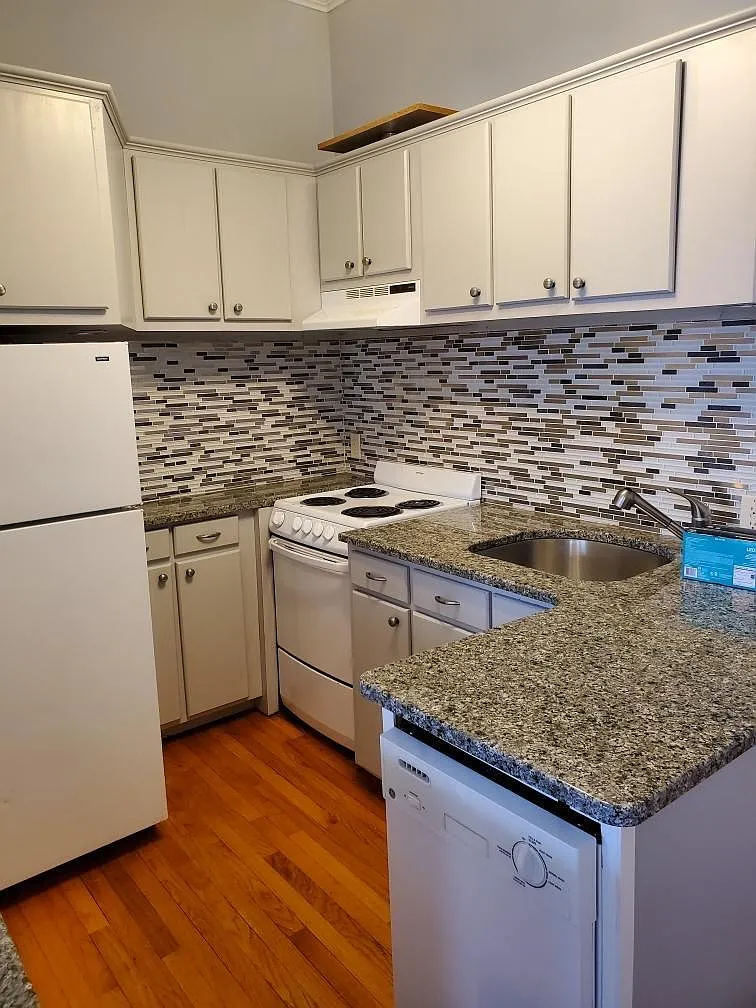 1 bed, 650 sqft, $1,425 — Photo 3