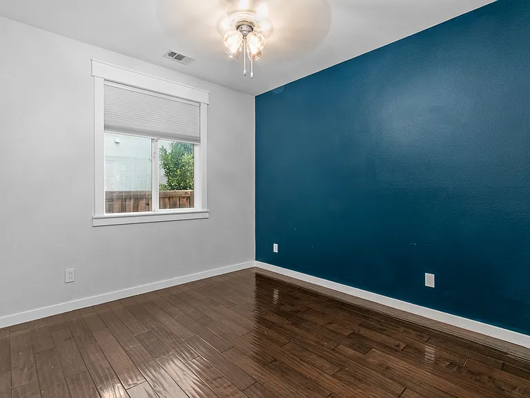 38152 Mulligan Dr — Photo 21