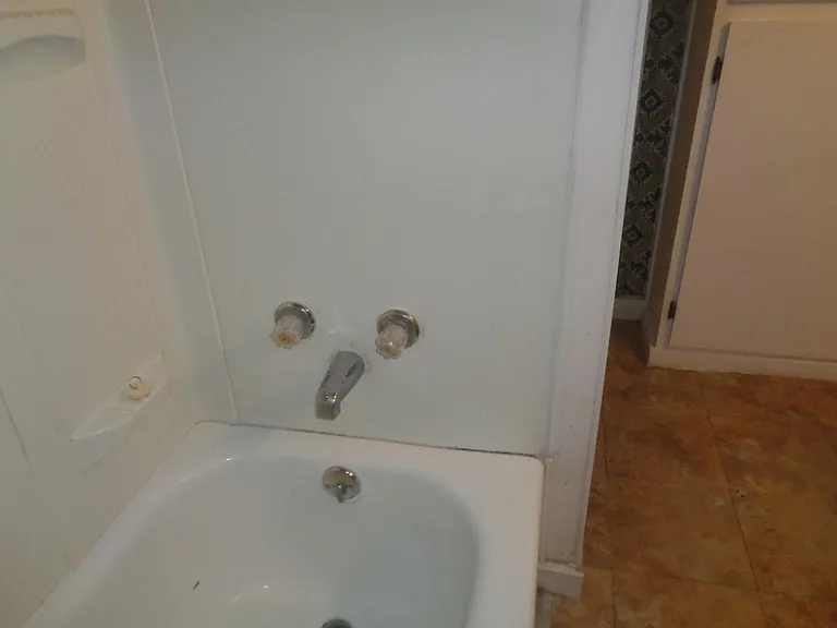 886 Storer Ave — Photo 15