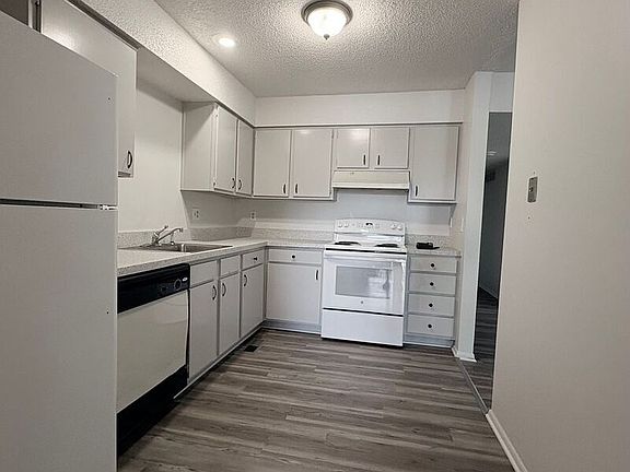 4th image of 3347 E 113th Ter #A